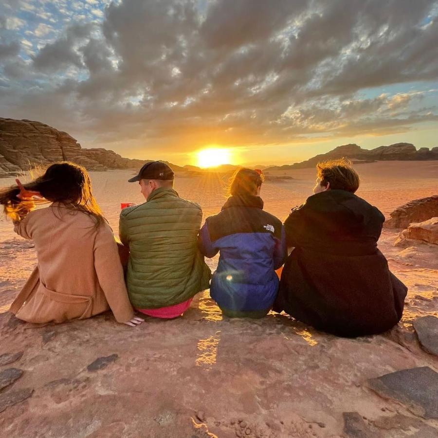 Moon City With Sunset Tour Wadi Rum Bagian luar foto